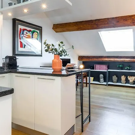 Apartment Altido Lovely Mansard