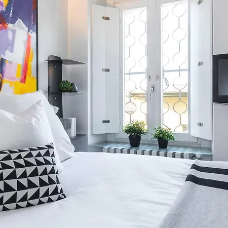 Altido Lovely Mansard Milan